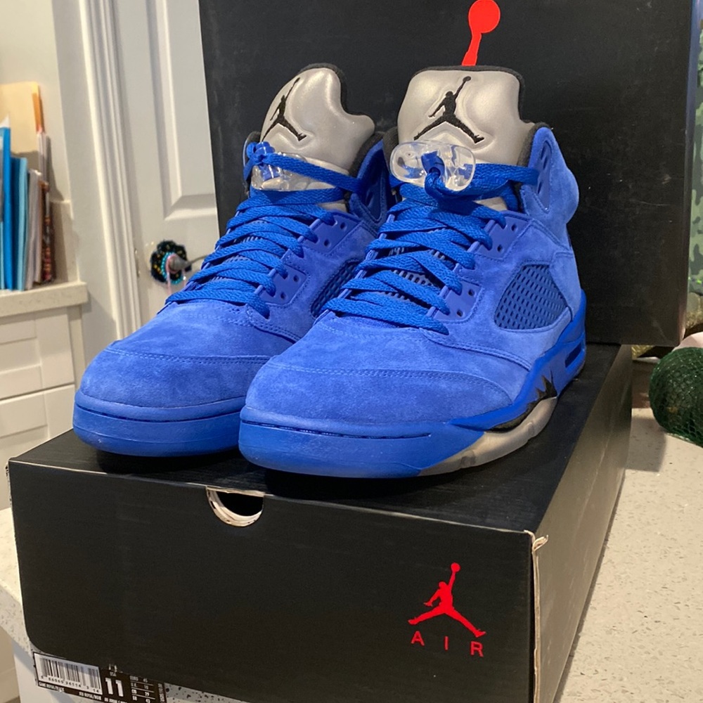 Air Jordan Retro 5 blue suede
